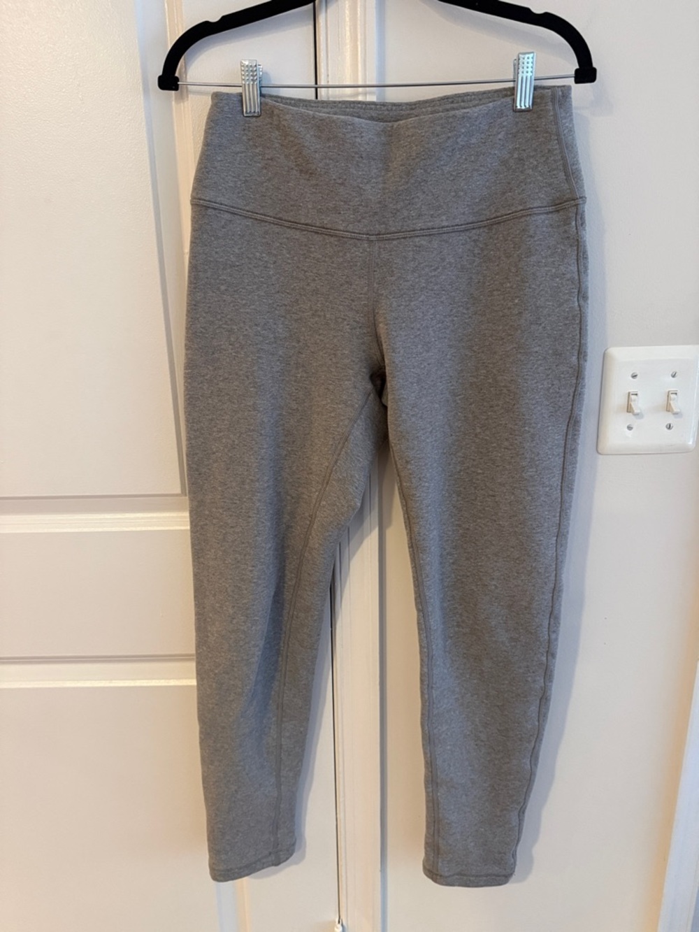 lululemon athletica Heather Gray High-Rise sweatpant jogger!